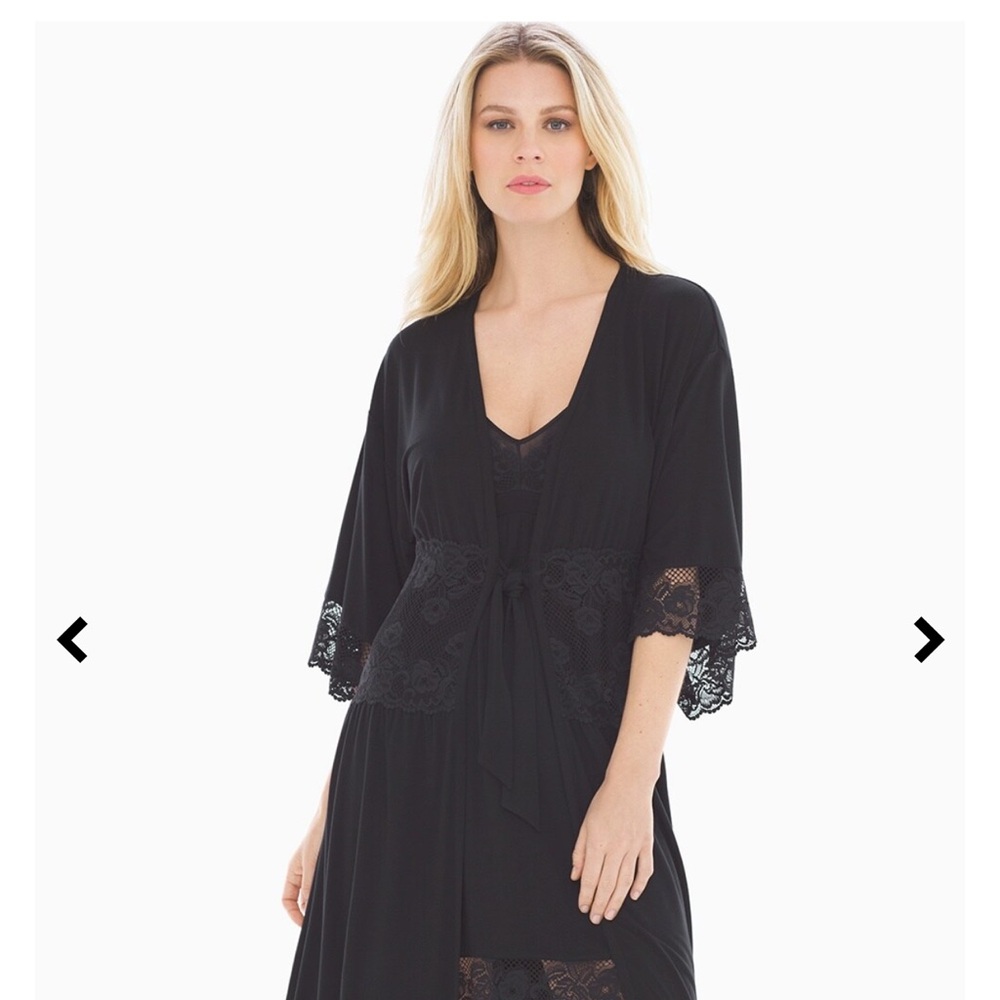 Soma Cool Night  Short Robe Black Lace Trim NWT
LG & XXL